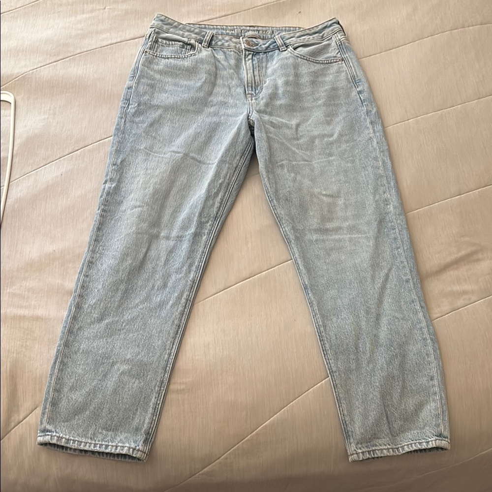 American Eagle Outfitters Light Blue Straight Leg Jeans